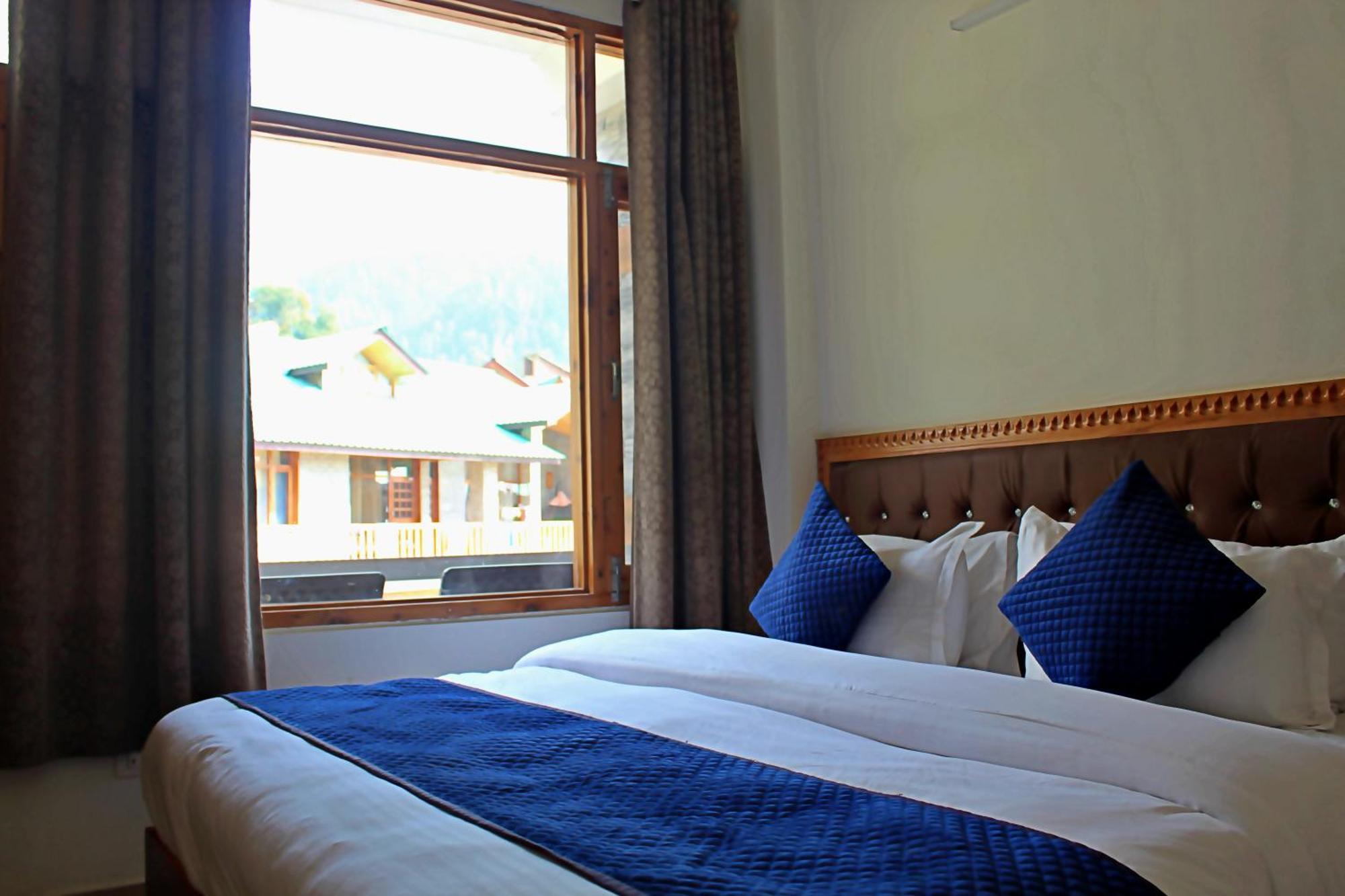 The Richie Royal Inn Manāli Esterno foto